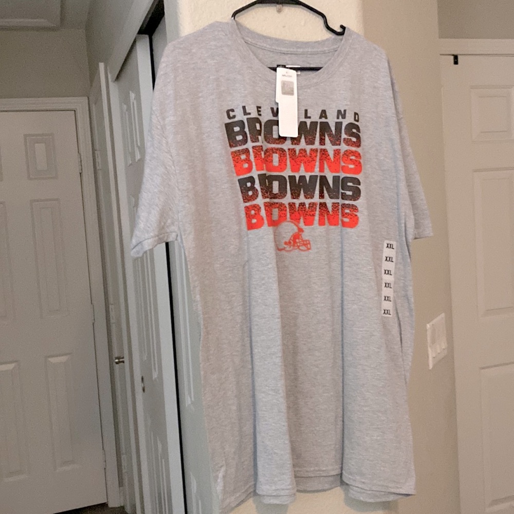NWT Cleveland Browns NFL team shop grey t shirt size 2XL